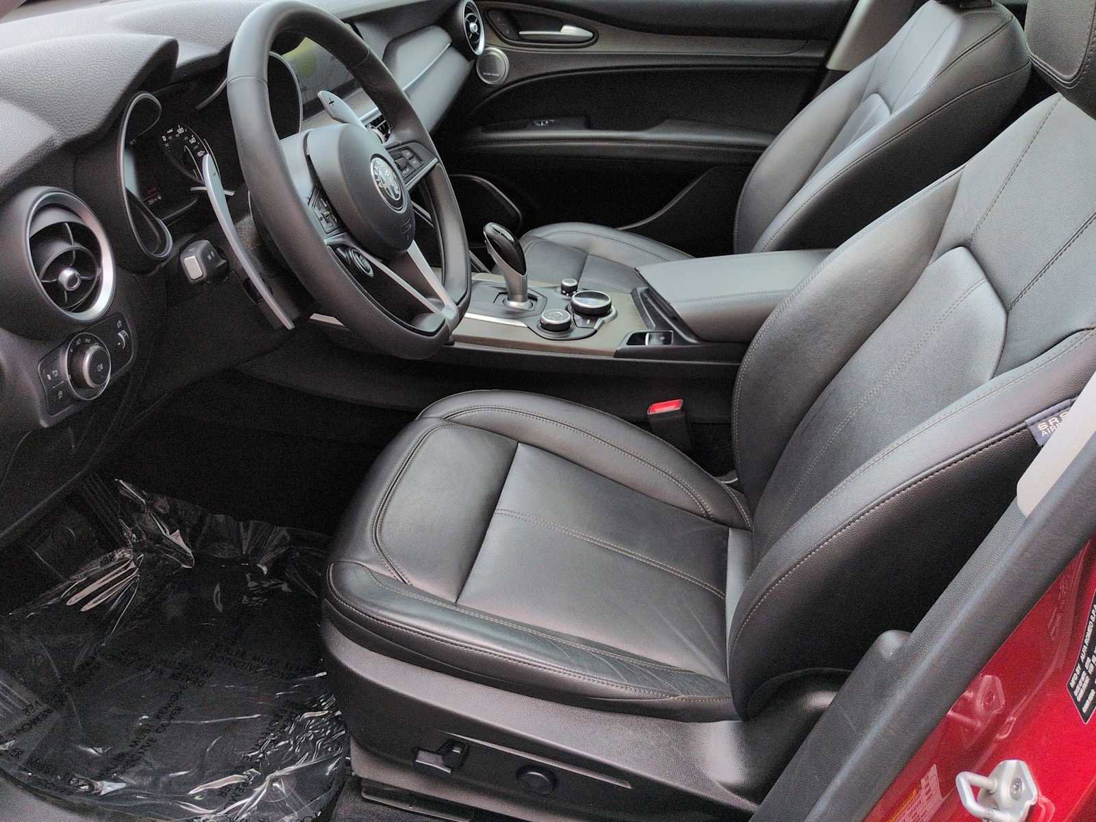 Used 2019 Alfa Romeo Stelvio Ti w/ TI Performance Package image 17