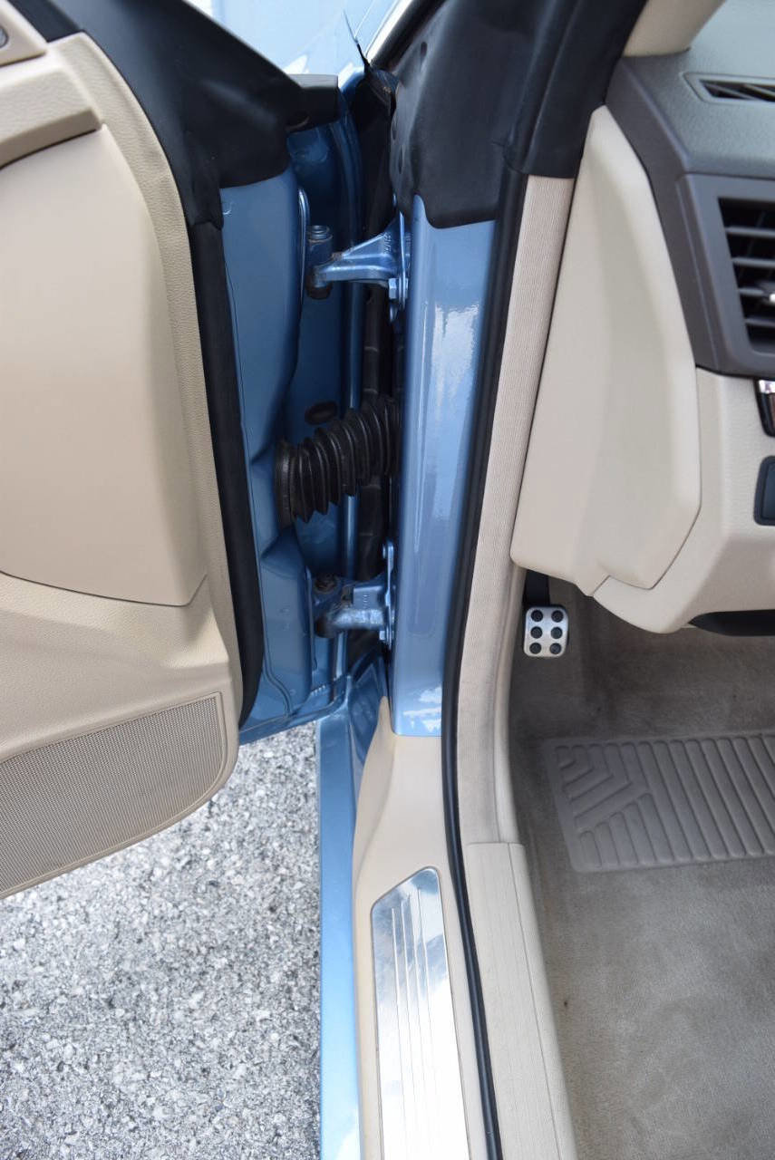 Used 2011 Mercedes-Benz E 350 Cabriolet image 31
