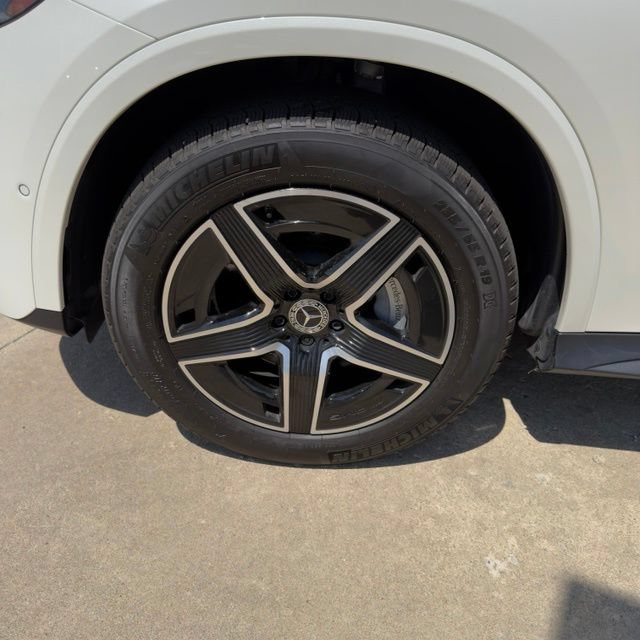 Used 2023 Mercedes-Benz GLC 300 4MATIC image 9