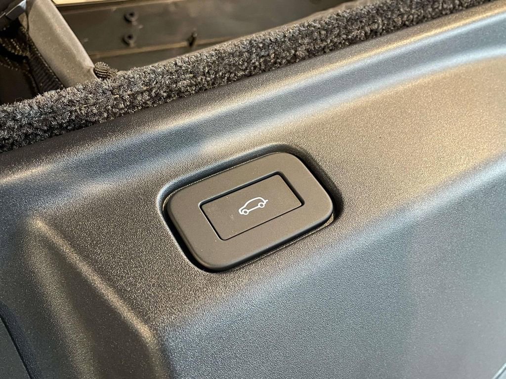 New 2026 Land Rover Range Rover SE AWD/4WD image 19