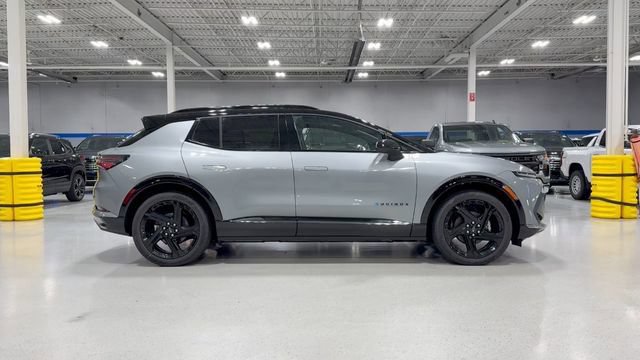New 2026 Chevrolet Equinox EV RS FWD image 4