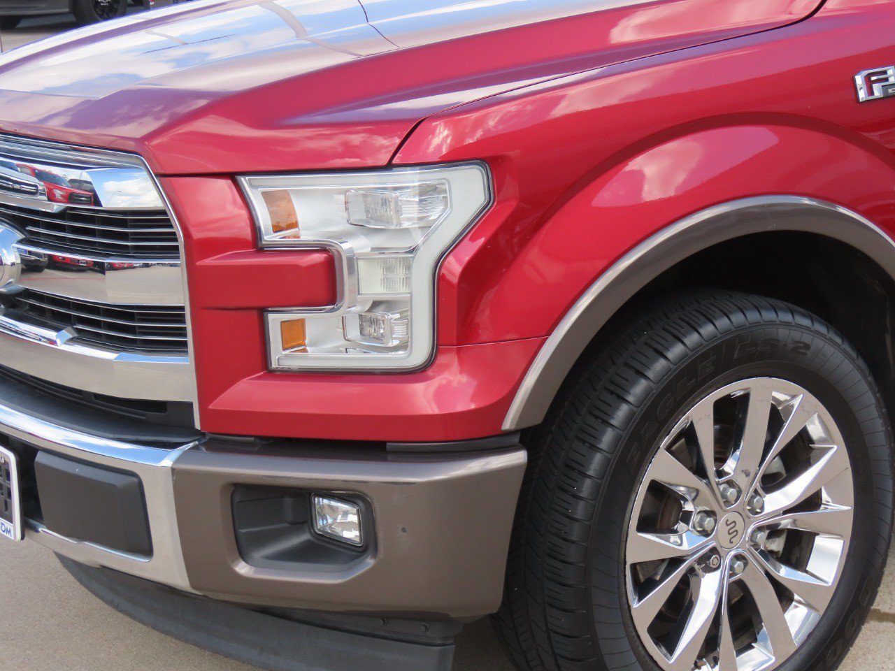 Used 2017 Ford F150 King Ranch w/ Equipment Group 601A Luxury RWD image 3