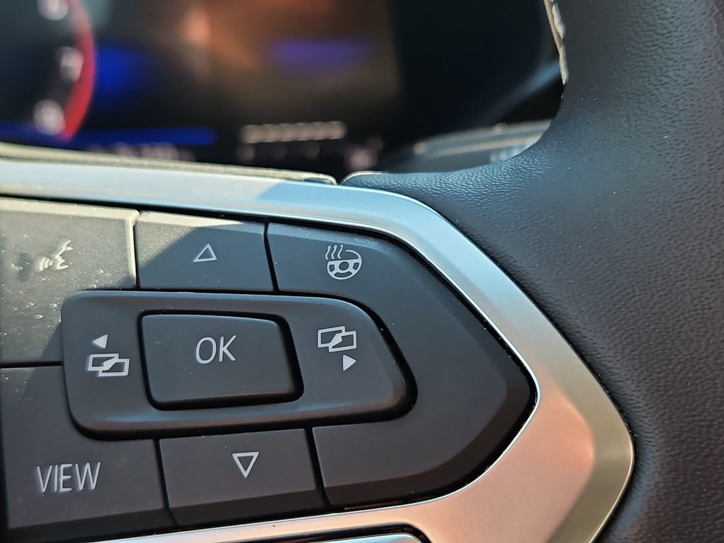 Used 2023 Volkswagen Taos S w/ Driver Assistance Package AWD/4WD image 19