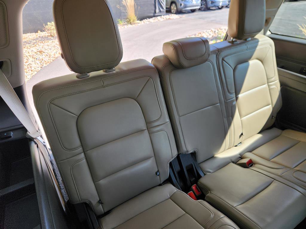 Used 2022 Lincoln Navigator Reserve image 21