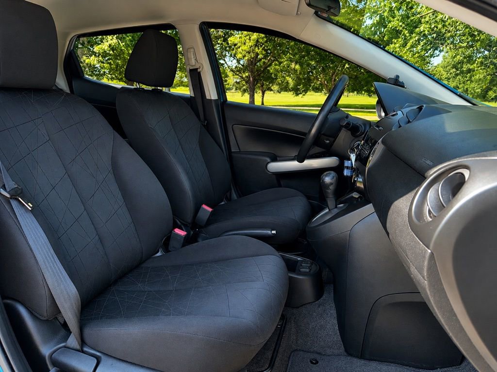 Used 2011 MAZDA MAZDA2 Sport FWD image 25
