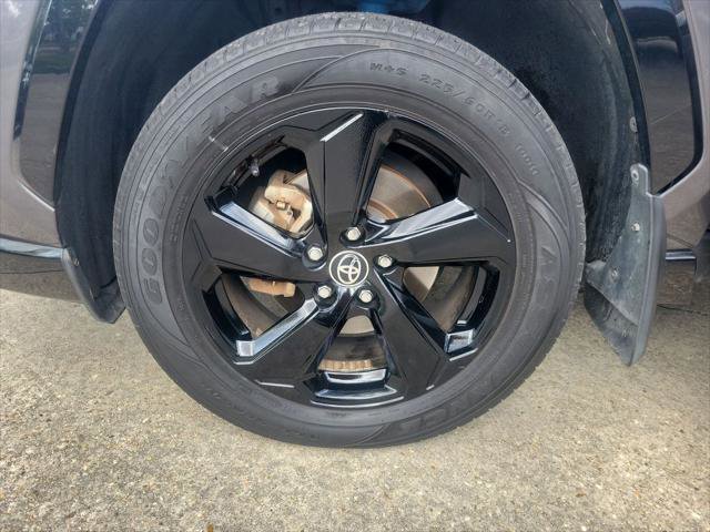 Certified 2020 Toyota RAV4 XSE image 39