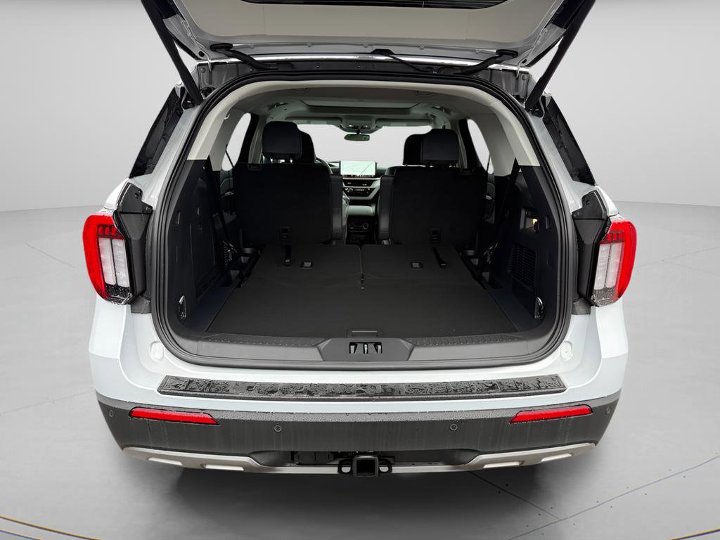New 2026 Ford Explorer Active w/ Active Comfort Package AWD/4WD image 14