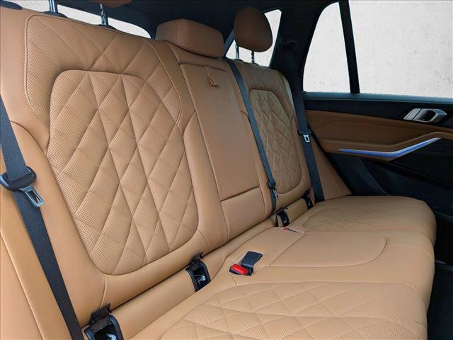 Certified 2025 BMW X5 xDrive40i w/ Parking Assistance Package image 20