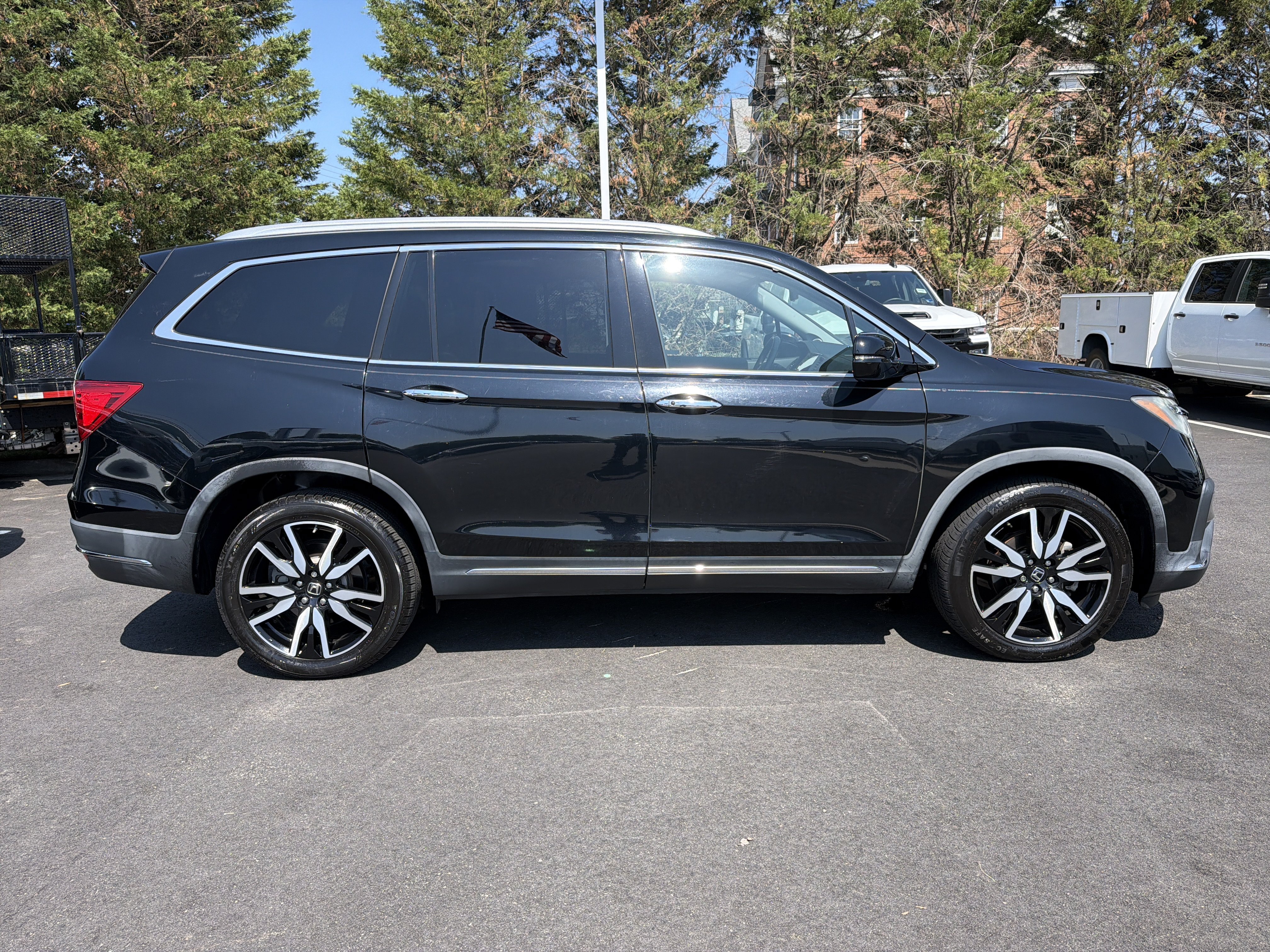 Used 2019 Honda Pilot Elite image 11