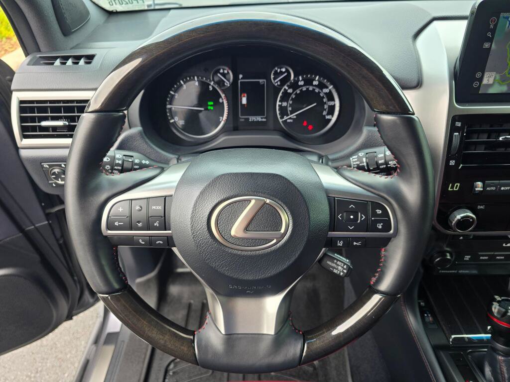Used 2023 Lexus GX 460 Premium w/ Premium Package AWD/4WD image 14