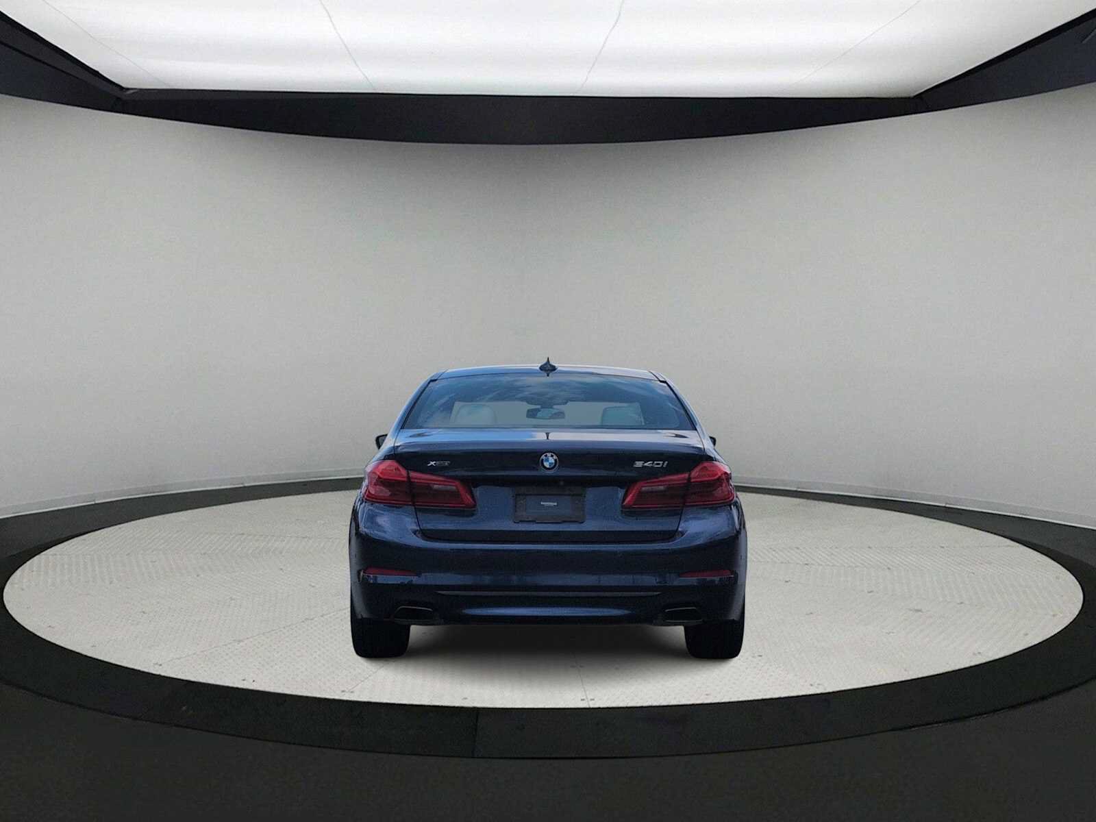 Used 2020 BMW 540i xDrive w/ Premium Package AWD/4WD image 7
