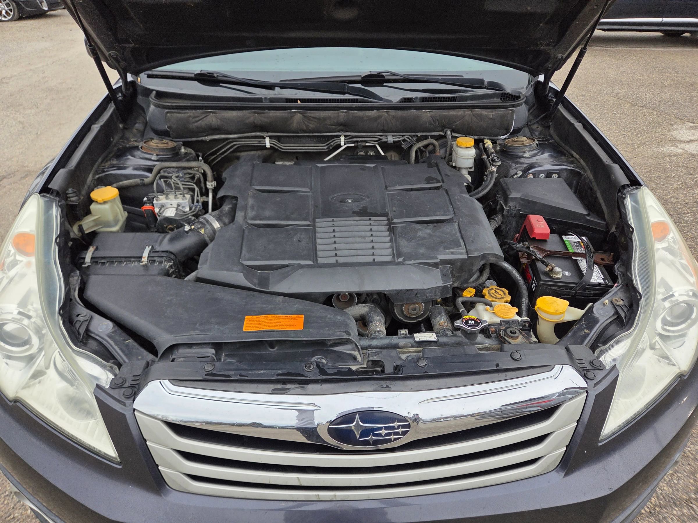 Used 2011 Subaru Outback 3.6R Limited image 19