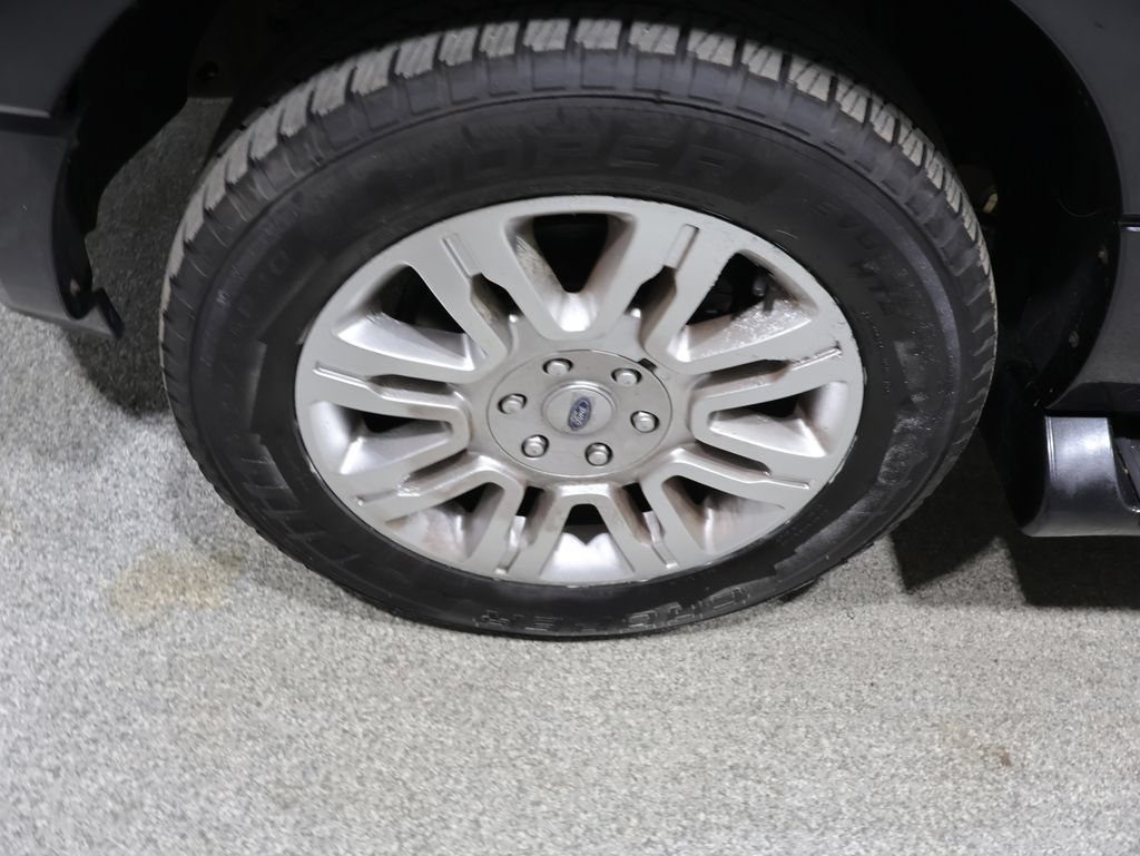 Used 2012 Ford Expedition Limited AWD/4WD image 23