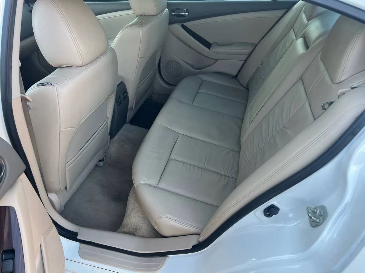 Used 2012 Nissan Altima 3.5 SR w/ Sport Pkg FWD image 16