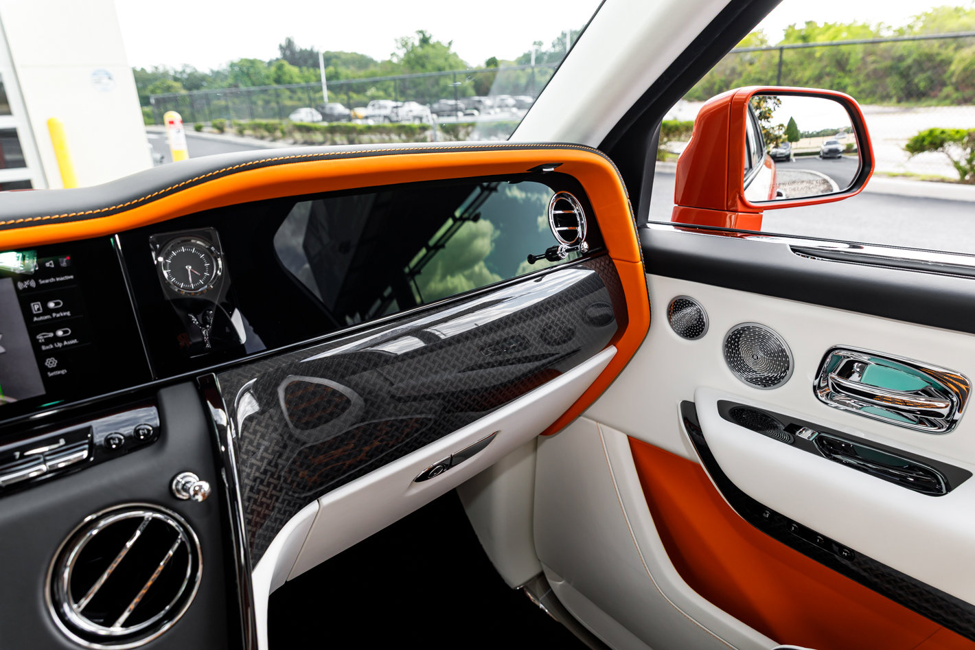 Certified 2026 Rolls-Royce Cullinan Black Badge AWD/4WD image 31