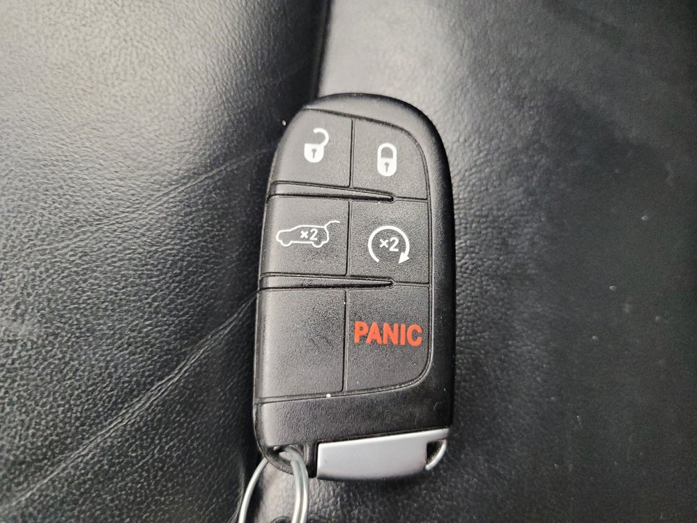 Used 2018 Jeep Grand Cherokee Limited image 32