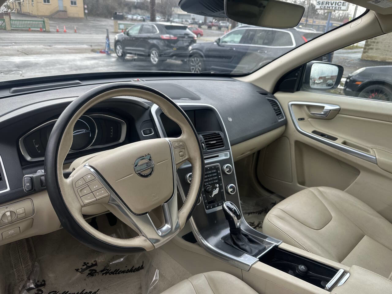 Used 2015 Volvo XC60 T5 Platinum image 6