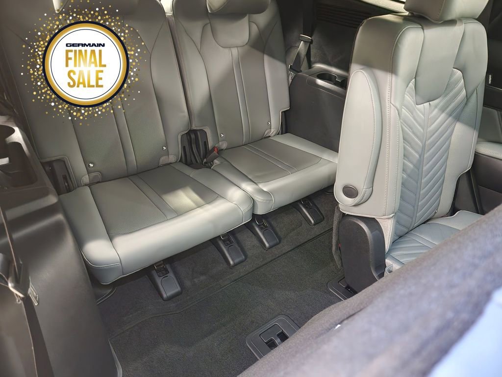 Certified 2025 Kia Sorento SX Prestige w/ Sage Leather Package image 17