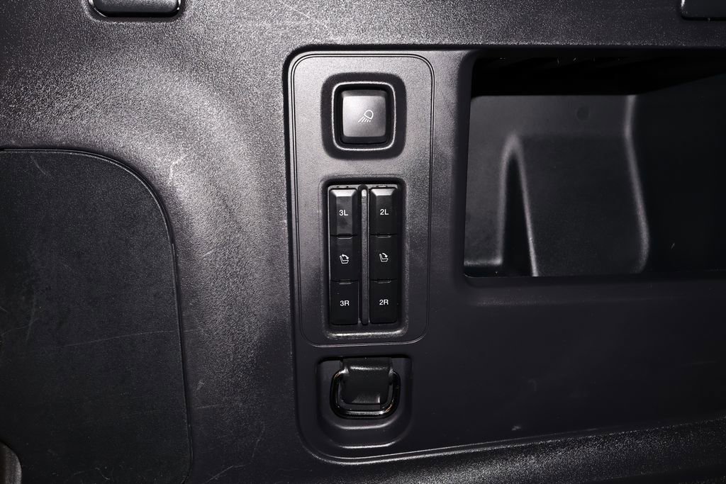 Certified 2025 Ford Expedition Max Platinum image 38