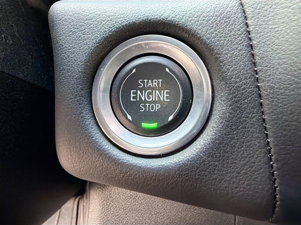 Used 2024 Chevrolet Tahoe LT image 39