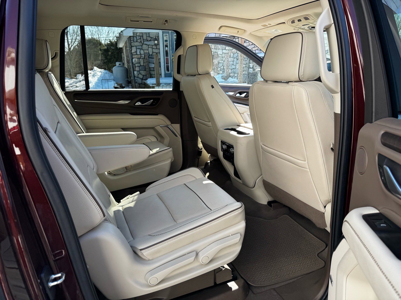 Used 2022 GMC Yukon XL Denali w/ Advanced Technology Package image 30