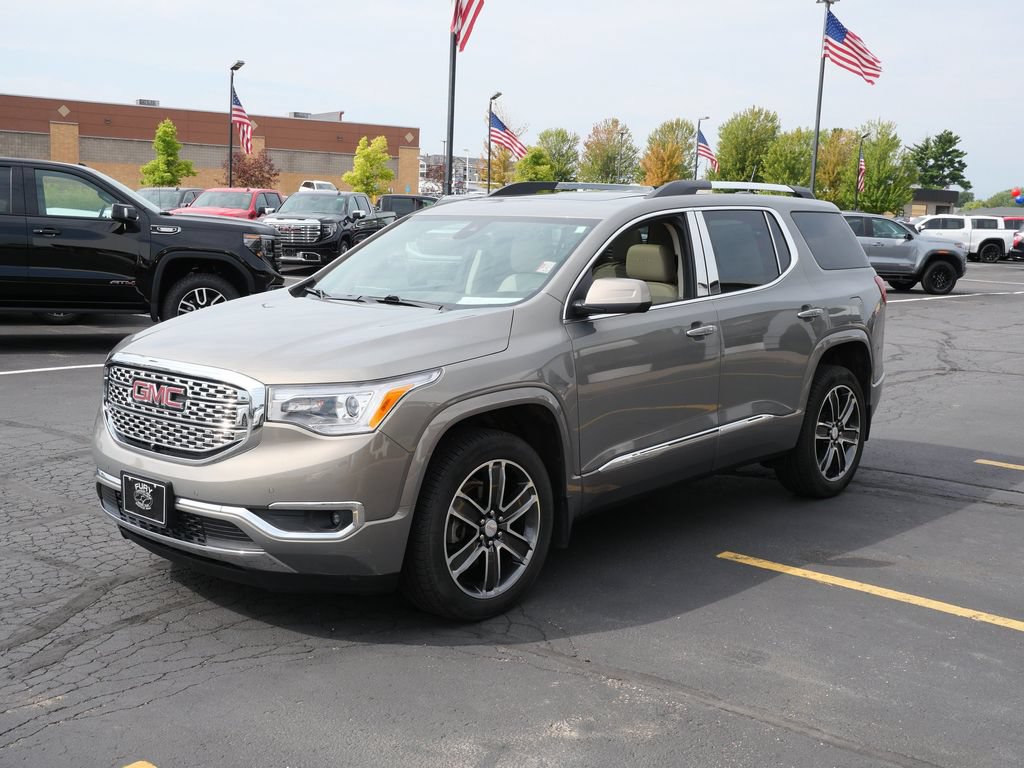 Used 2019 GMC Acadia Denali w/ Technology Package AWD/4WD image 5