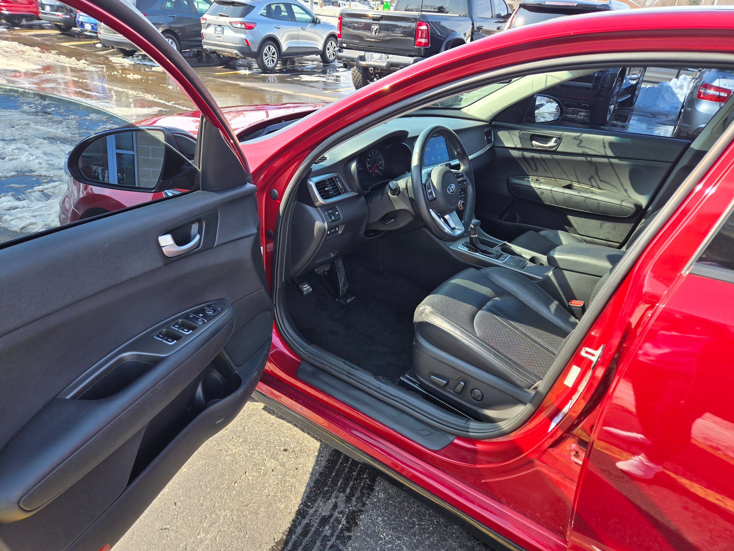 Used 2020 Kia Optima SE FWD image 5
