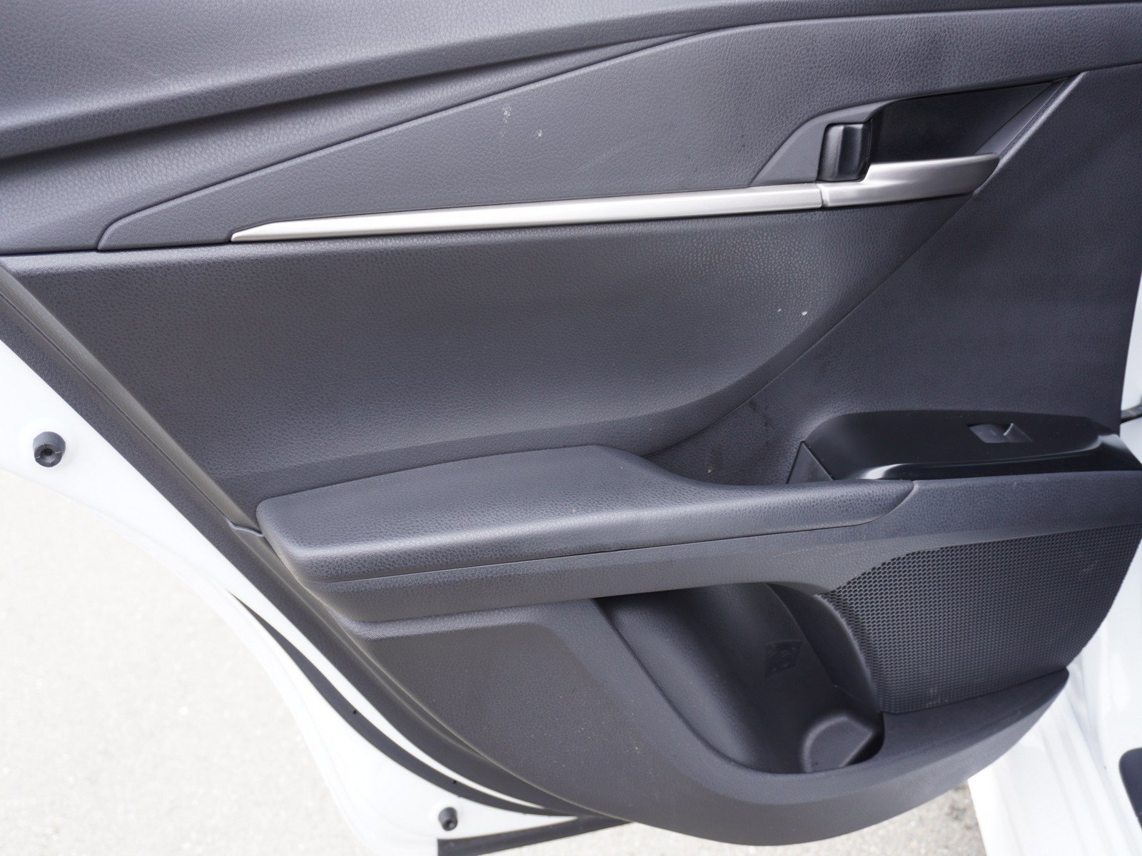 Used 2025 Toyota Camry SE image 12