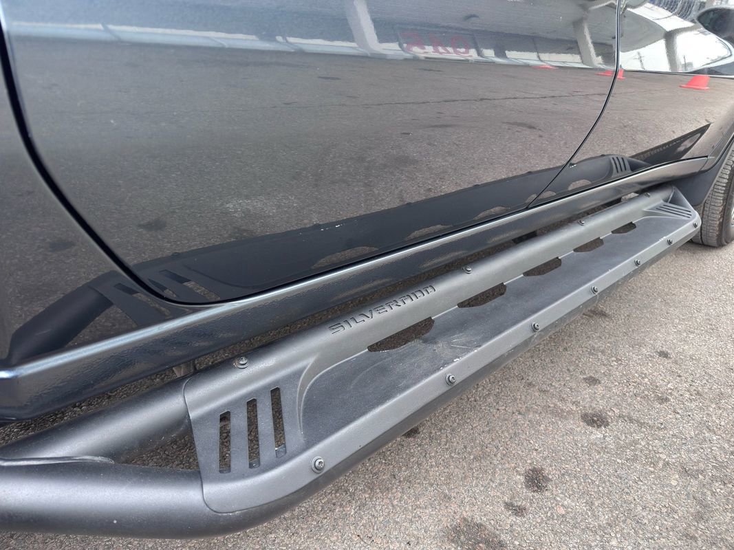 Used 2019 Chevrolet Silverado 1500 LTZ image 43