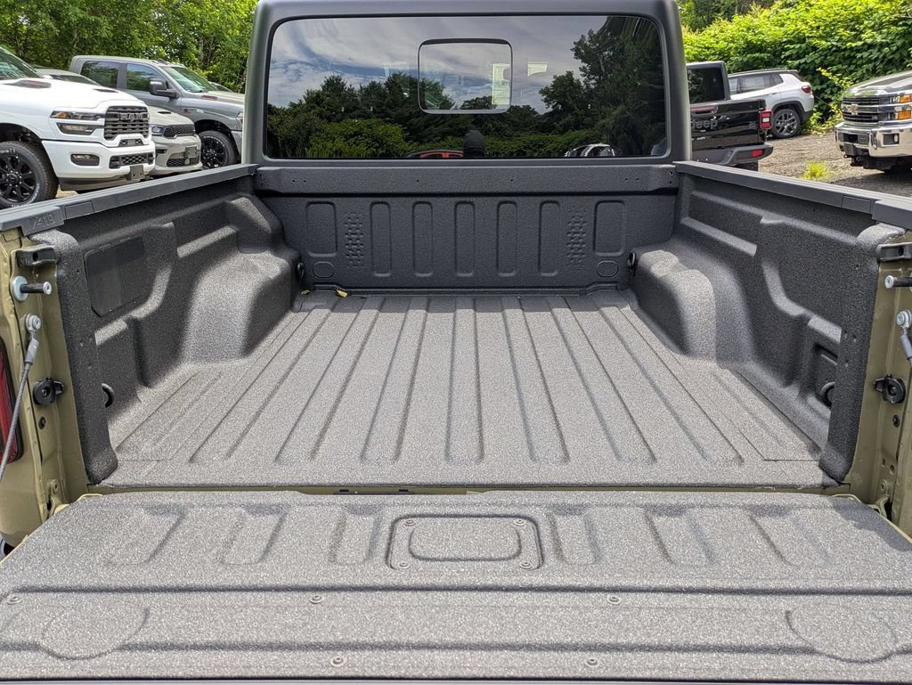 New 2026 Jeep Gladiator Sport AWD/4WD image 25