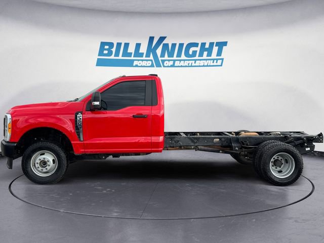 Used 2023 Ford F350 XL image 2