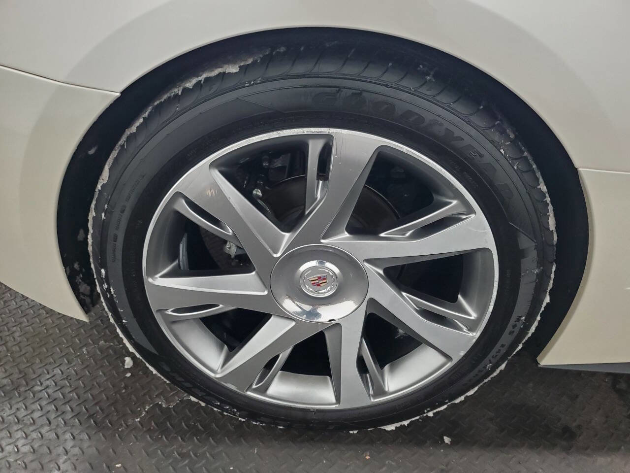 Used 2014 Cadillac ELR w/ Luxury Package image 16