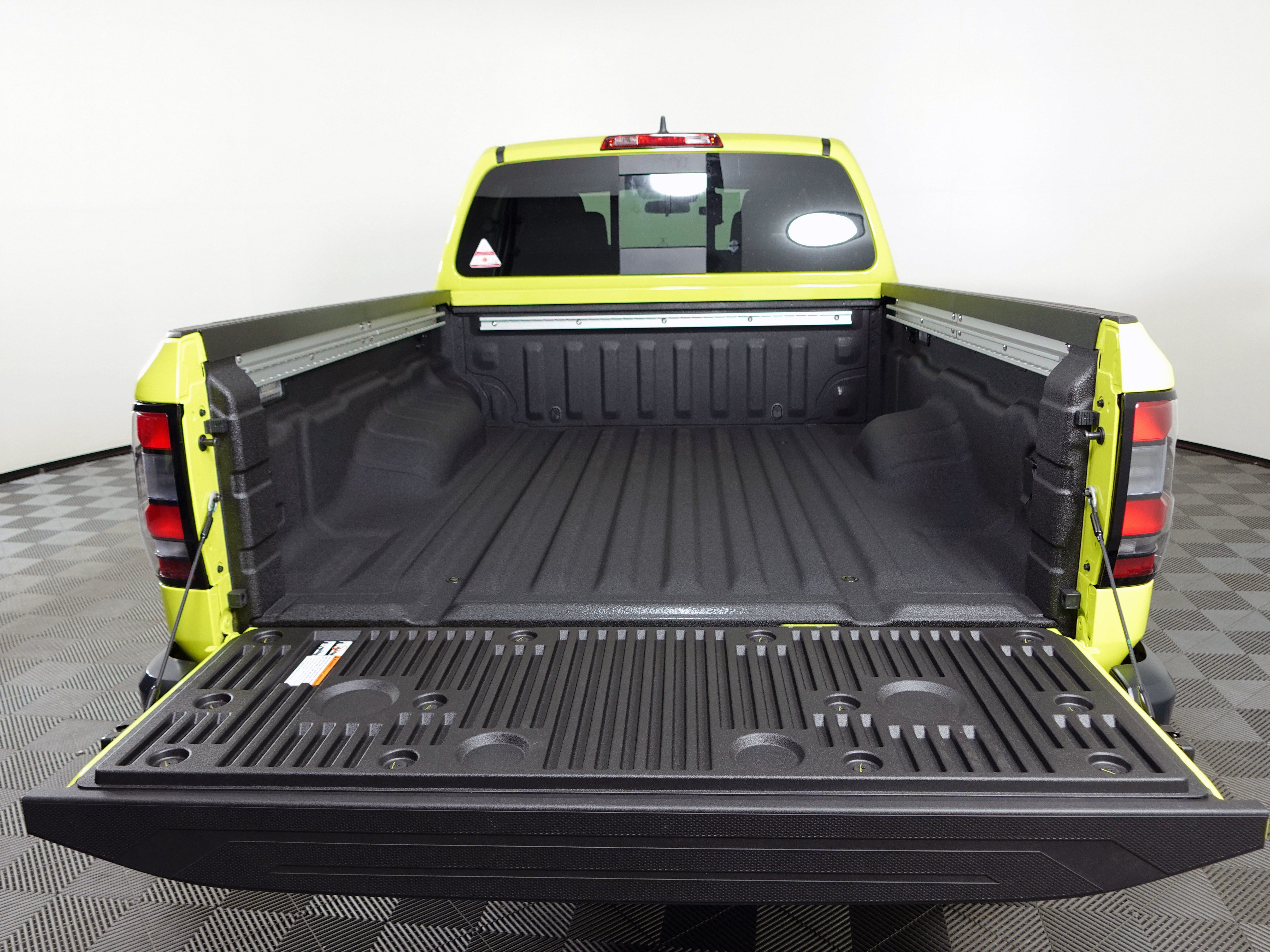 New 2026 Nissan Frontier PRO-4X w/ Pro Premium Package AWD/4WD image 14