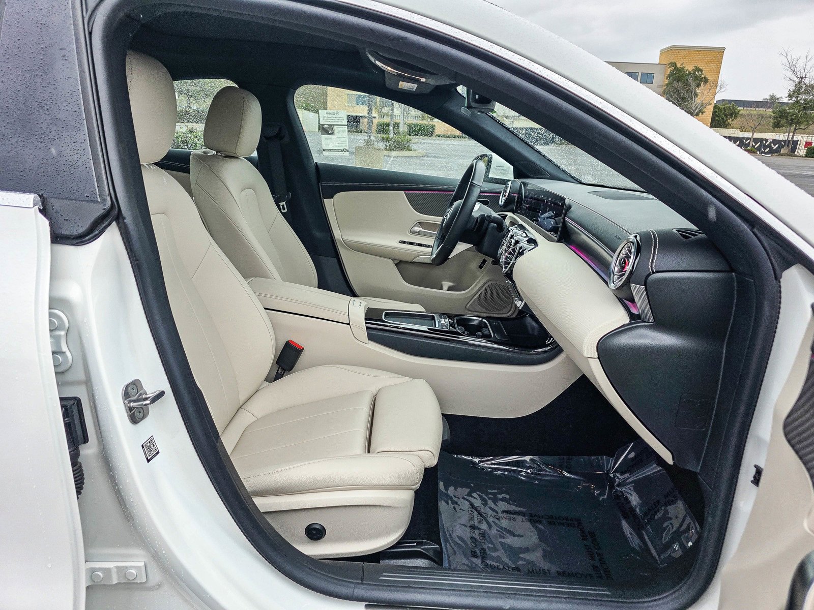 Certified 2025 Mercedes-Benz CLA 250 4MATIC image 15