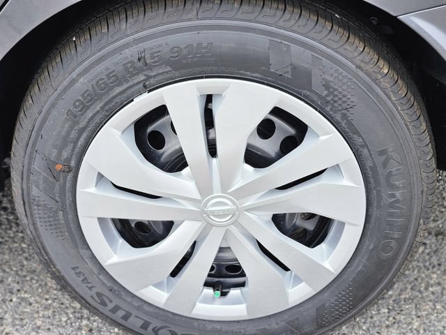 New 2025 Nissan Versa S w/ Trunk Package FWD image 10