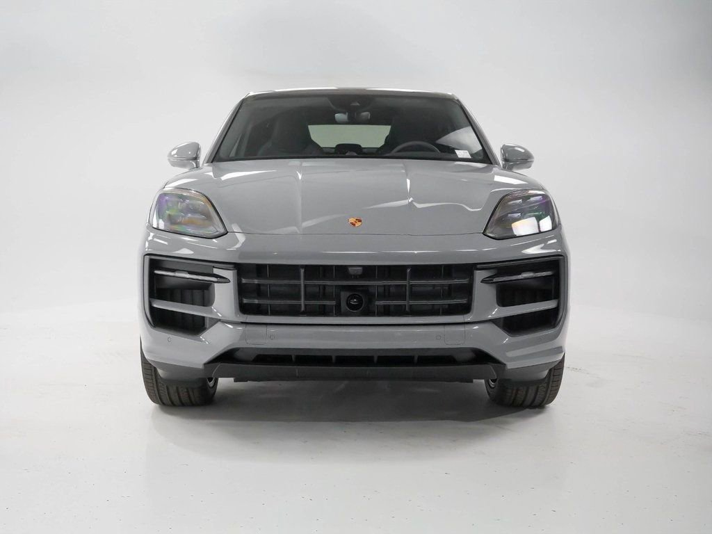 Certified 2025 Porsche Cayenne Coupe image 7