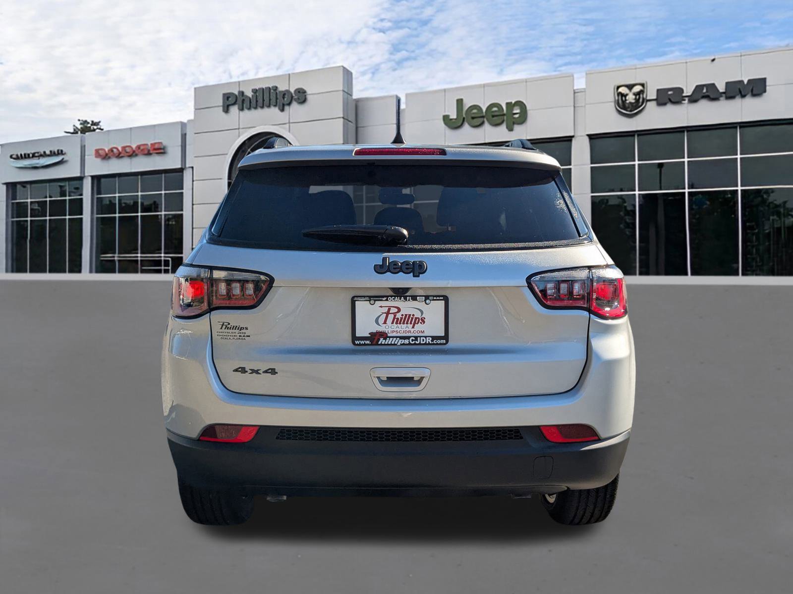 New 2026 Jeep Compass Latitude AWD/4WD image 4