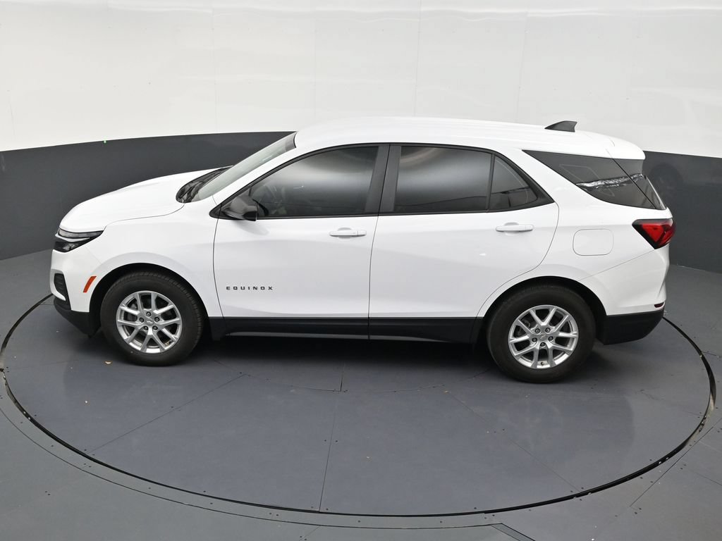 Used 2024 Chevrolet Equinox LS FWD image 10