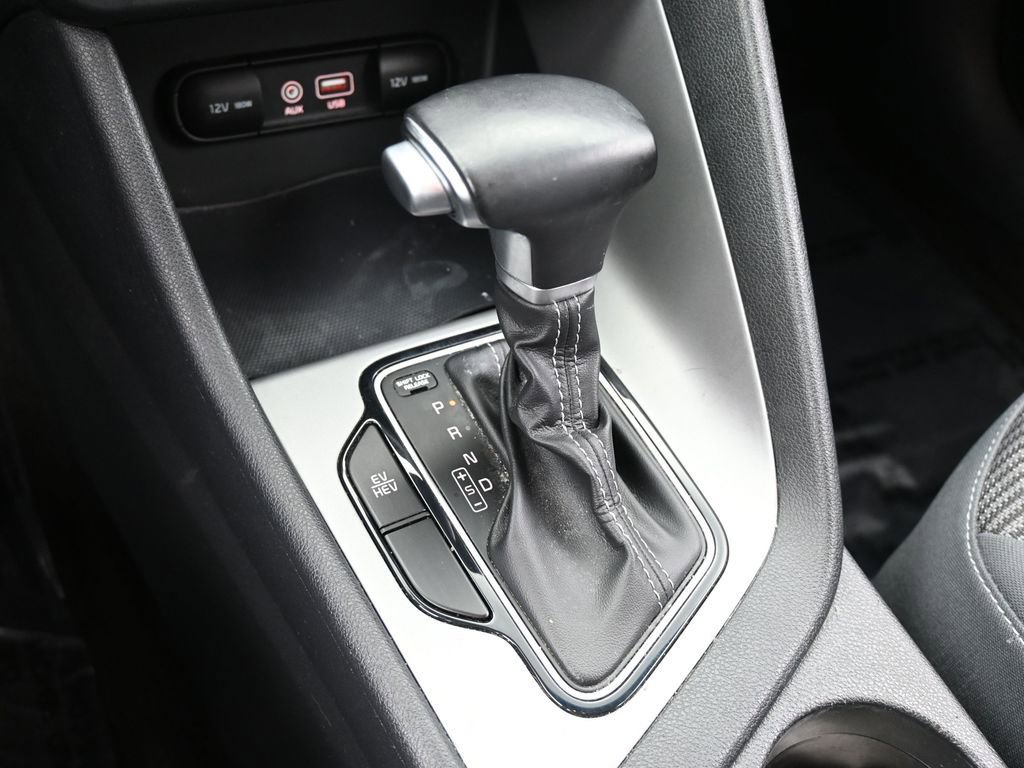 Used 2019 Kia Niro LX image 20