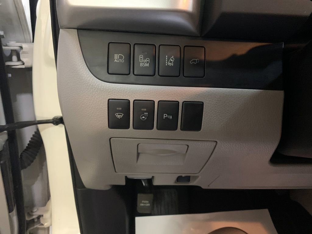 Used 2015 Toyota Highlander Limited Platinum image 34