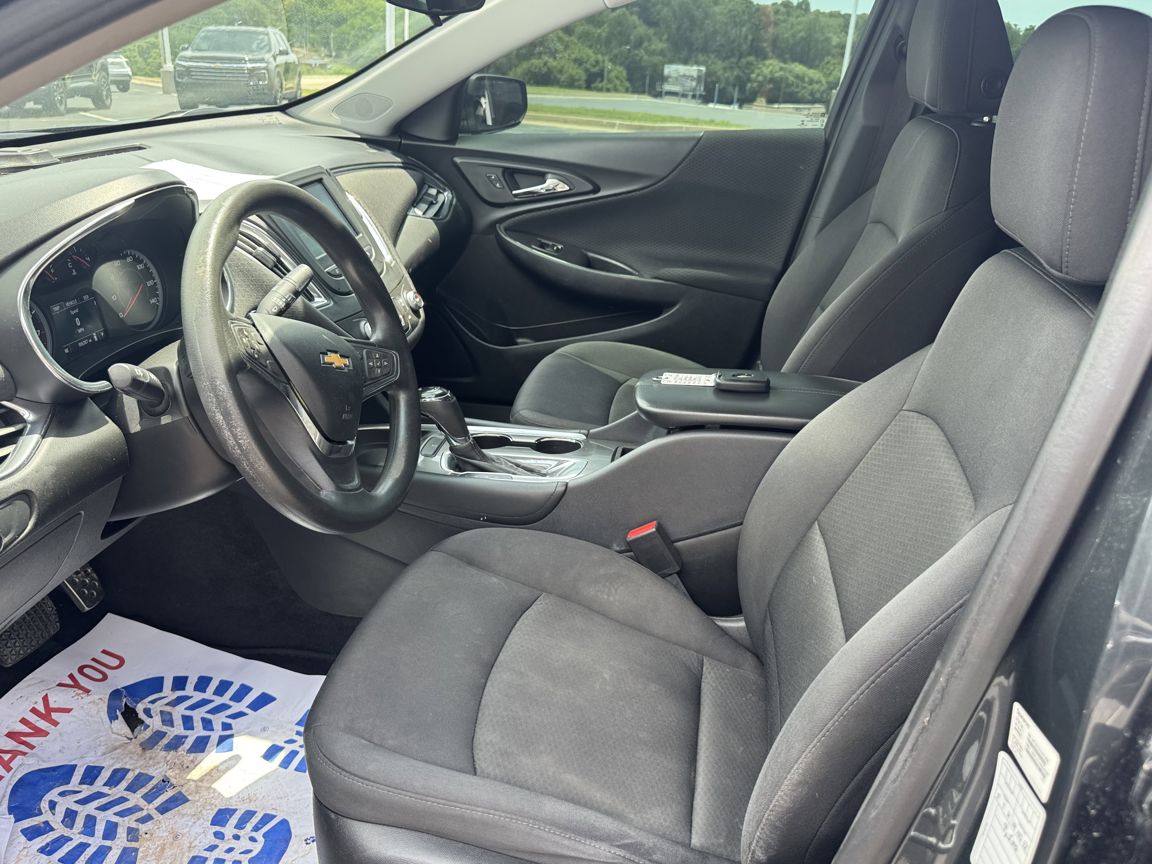 Used 2017 Chevrolet Malibu LT FWD image 8