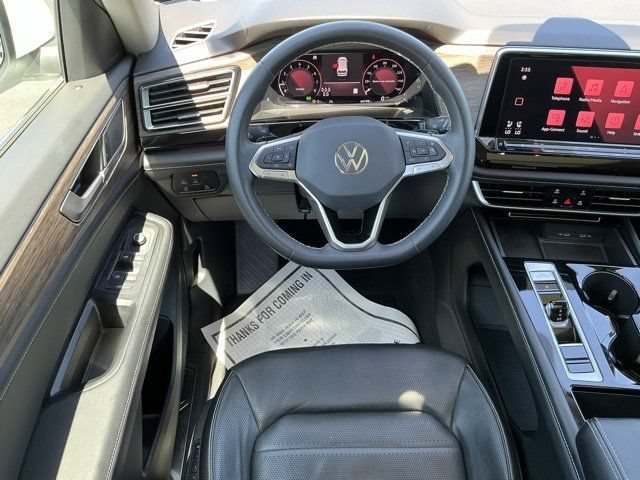 Used 2024 Volkswagen Atlas SEL AWD/4WD image 13