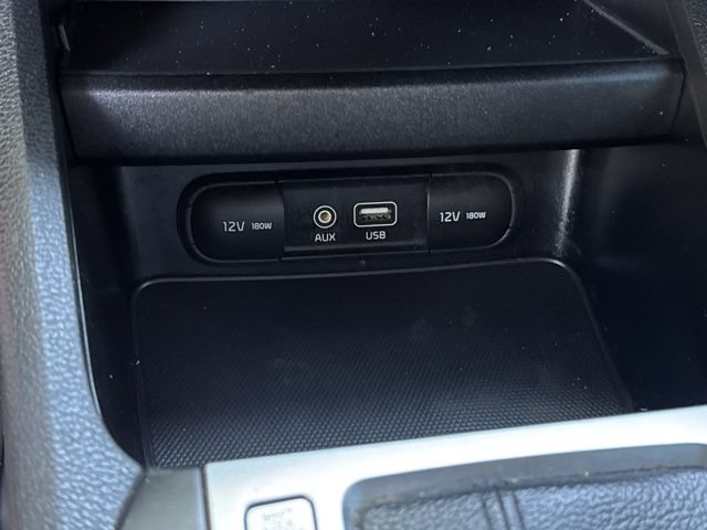 Used 2020 Kia Forte LXS FWD image 23