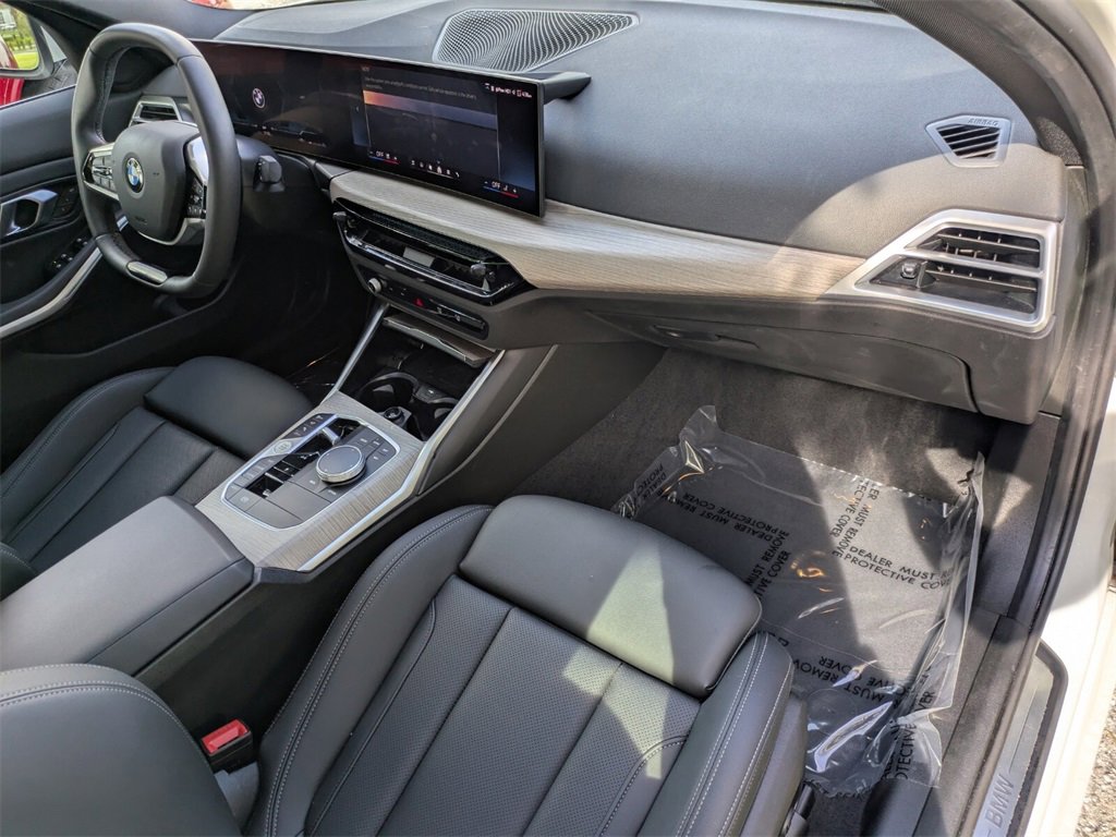 Used 2025 BMW 330i Sedan image 32