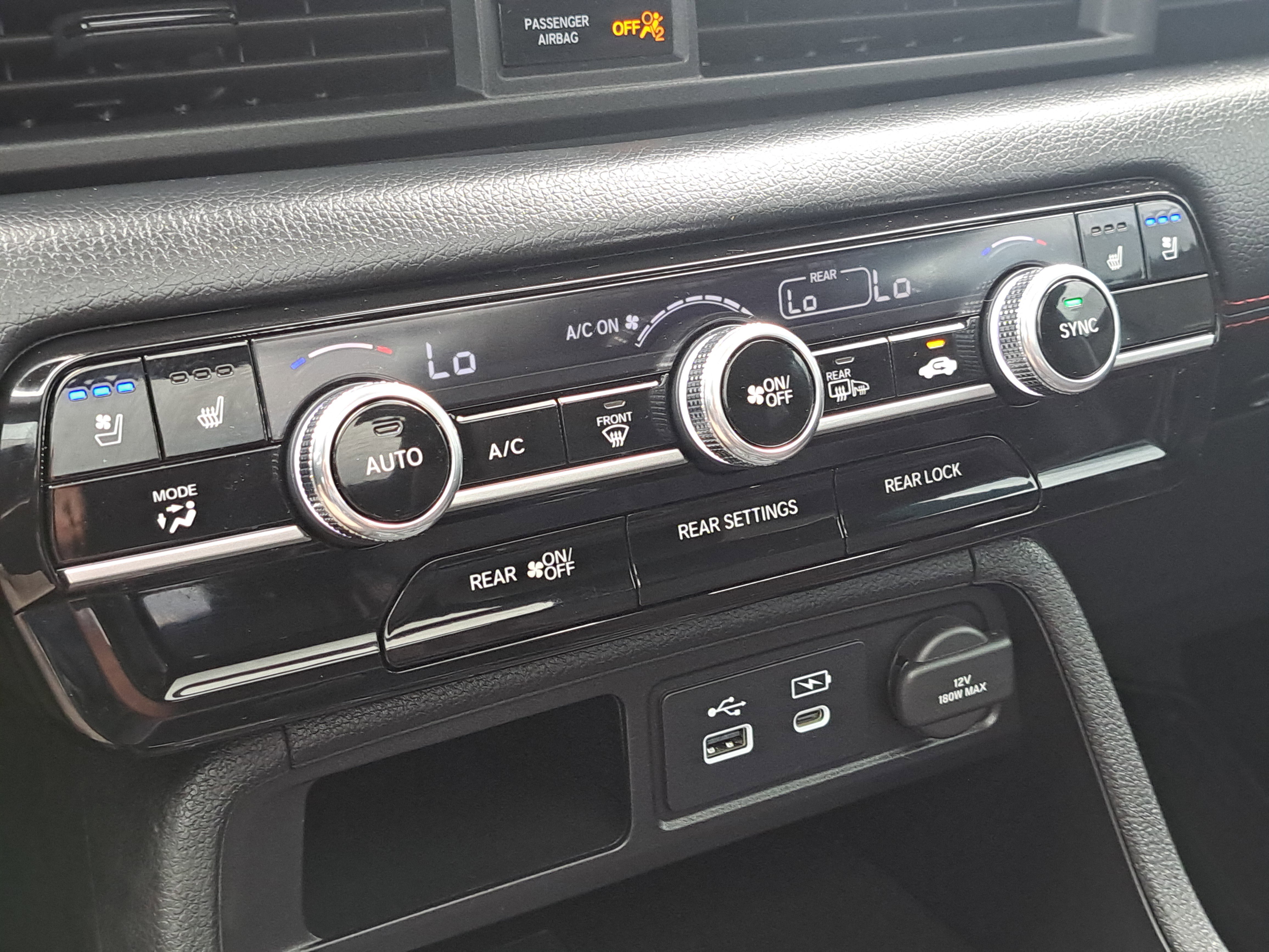 Used 2025 Honda Pilot Black Edition image 22