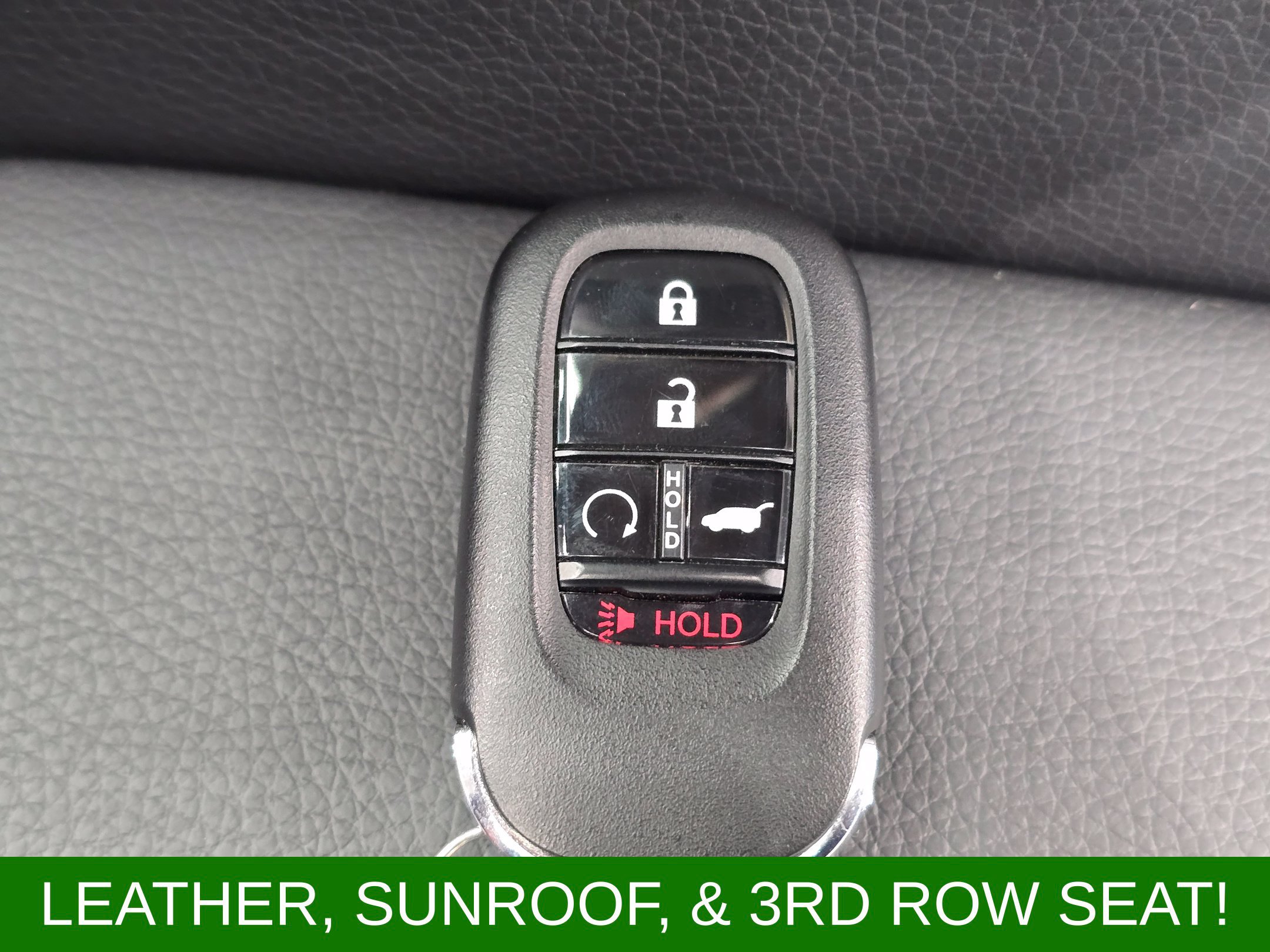 Used 2025 Honda Pilot TrailSport image 23
