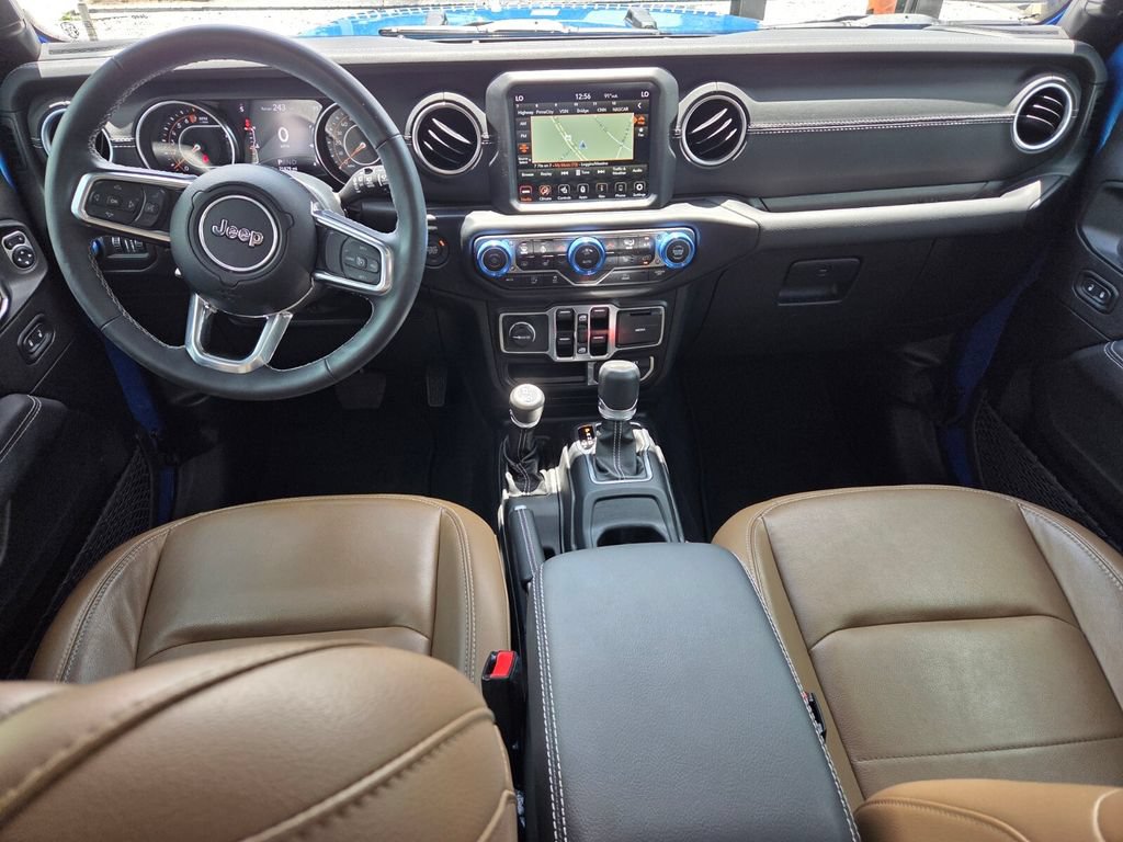 Used 2022 Jeep Wrangler Unlimited Sahara w/ LED Lighting Group AWD/4WD image 11