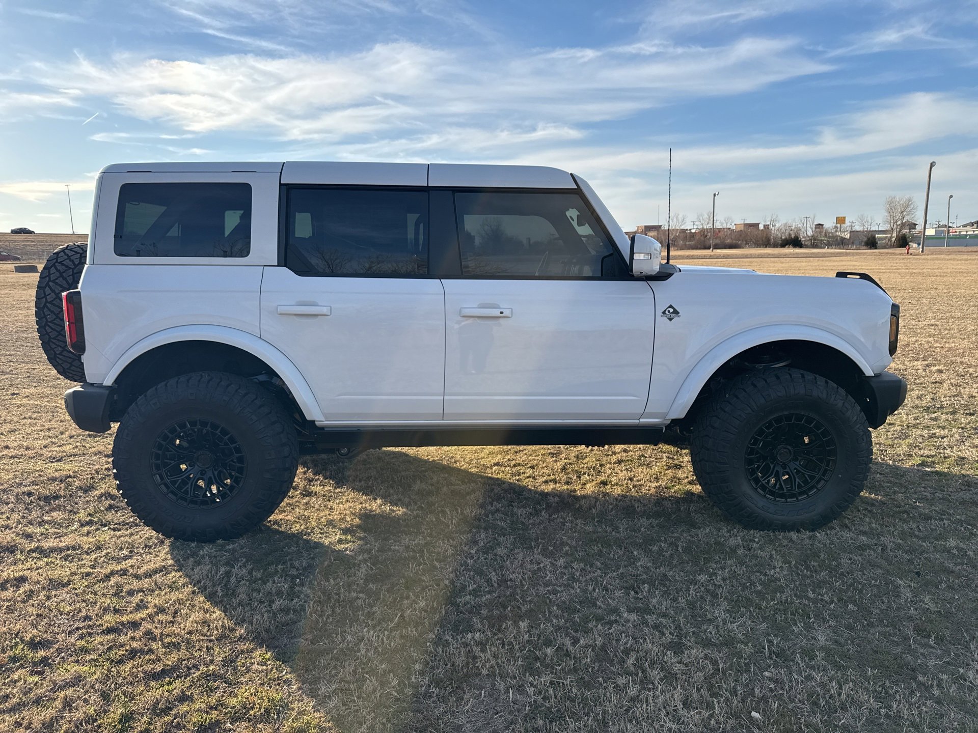 New 2025 Ford Bronco Outer Banks image 4