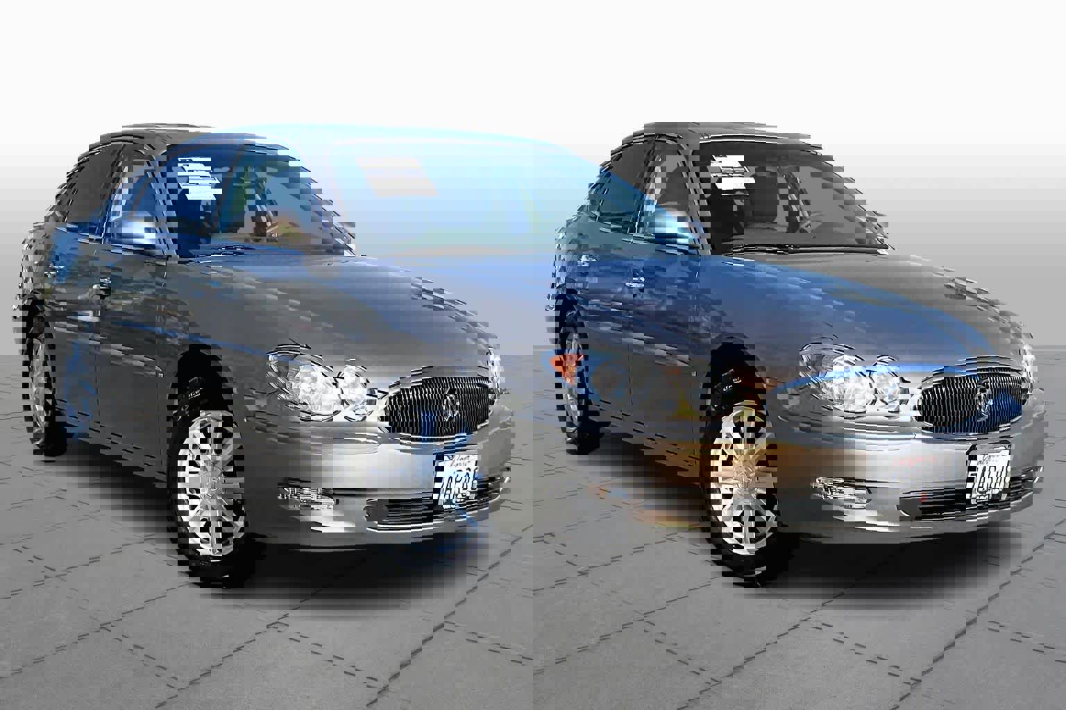 Used 2006 Buick LaCrosse CXL w/ Driver Confidence Package image 2