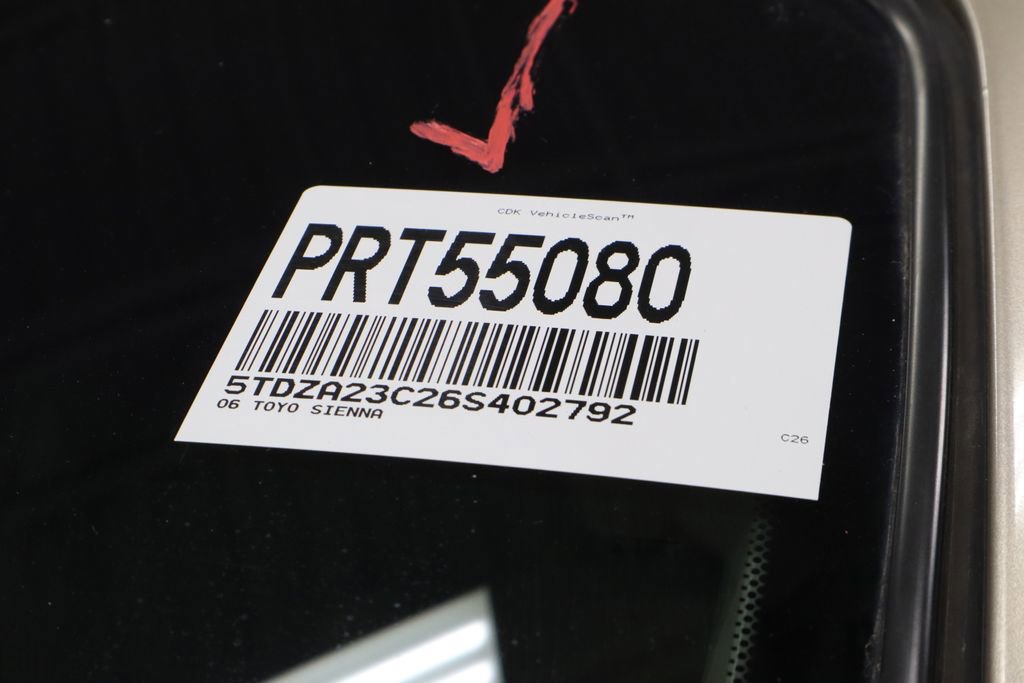 Used 2006 Toyota Sienna LE image 36